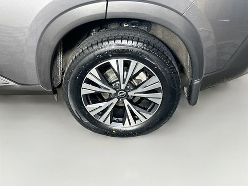 Used 2023 Nissan Rogue SV AWD/4WD image 11