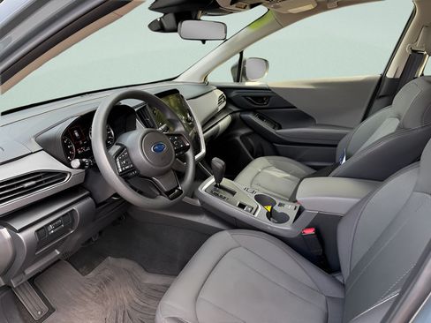 Used 2024 Subaru Crosstrek 2.0i Premium AWD/4WD image 3