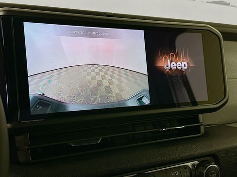 New 2026 Jeep Gladiator Sport image 17