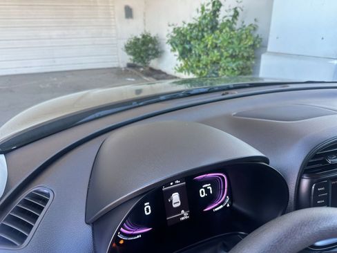 Used 2025 Kia Soul LX w/ LX Technology Package image 34