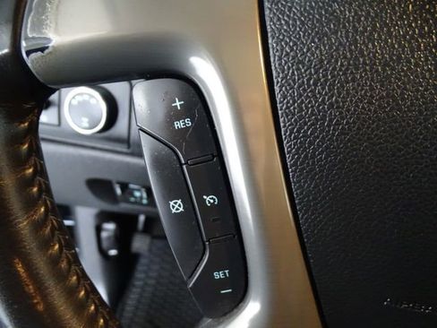 Used 2012 Chevrolet Avalanche LT w/ All-Star Edition image 7