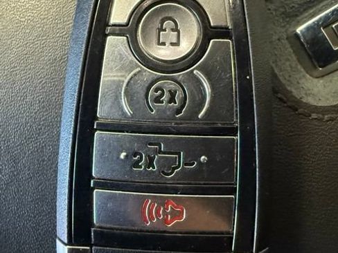 Used 2025 Ford F150 Platinum w/ FX4 Off-Road Package AWD/4WD image 25