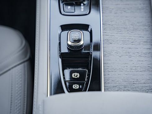 New 2026 Volvo XC90 T8 Plus image 25