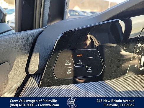 New 2026 Volkswagen GTI SE image 9