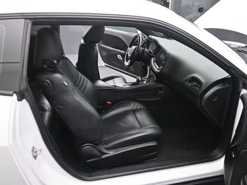 Used 2021 Dodge Challenger SXT w/ Blacktop Package image 15