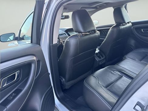 Used 2010 Ford Taurus SEL FWD image 17