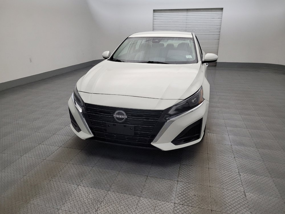 Used 2023 Nissan Altima 2.5 SV FWD image 15