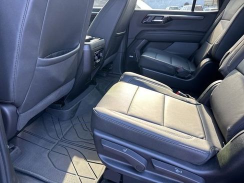 Used 2026 Chevrolet Tahoe LT w/ Comfort Package image 10