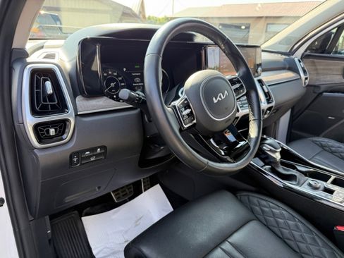 Used 2022 Kia Sorento SX Prestige image 13