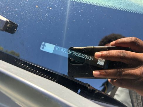 Used 2025 Buick Envista Sport Touring image 29