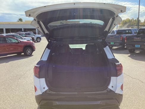 New 2026 GMC Terrain AT4 w/ Convenience Package III image 9