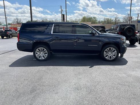 Used 2019 Chevrolet Suburban LT image 6