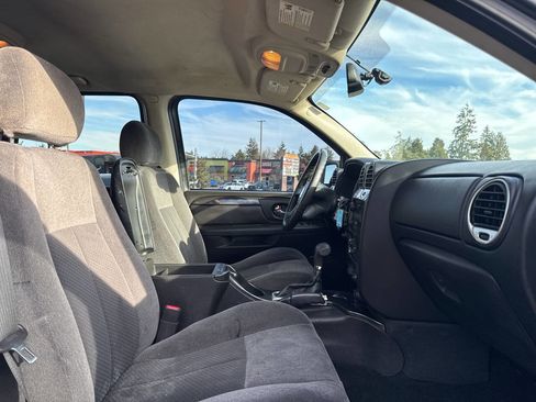 Used 2008 GMC Envoy SLE image 13