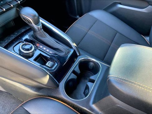 Used 2023 GMC Canyon AT4 image 15