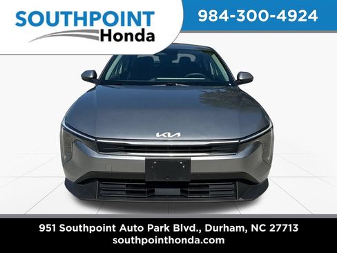 Used 2025 Kia K4 FWD image 2
