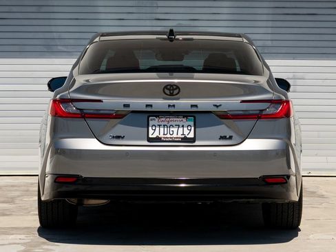 Used 2025 Toyota Camry XLE w/ Premium Plus Package FWD image 19
