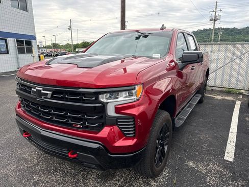 Used 2025 Chevrolet Silverado 1500 LT Trail Boss w/ Protection Package AWD/4WD image 6