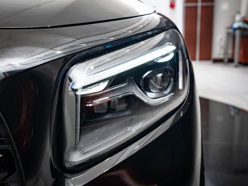 Used 2024 Mercedes-Benz GLB 250 4MATIC image 15