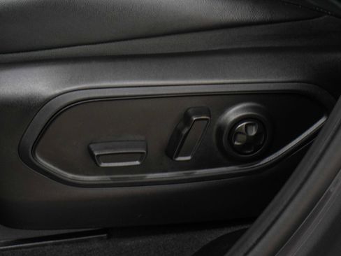 Used 2025 Jeep Grand Cherokee L Laredo AWD/4WD image 24