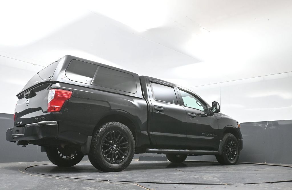 Used 2018 Nissan Titan SV AWD/4WD image 46