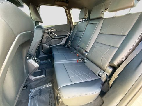 Used 2025 BMW X1 xDrive28i w/ Technology Package image 20