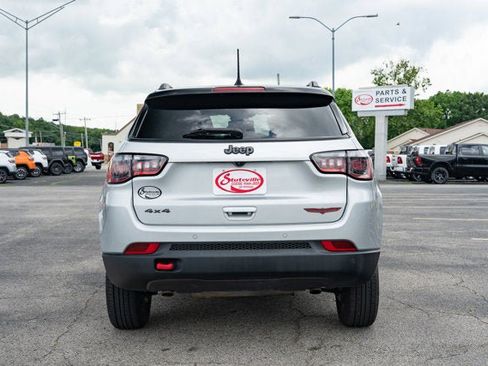 Certified 2025 Jeep Compass Trailhawk AWD/4WD image 4