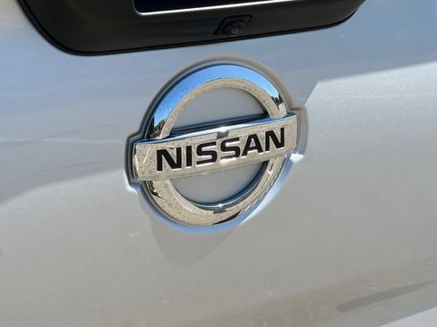 Used 2017 Nissan Titan SV AWD/4WD image 48