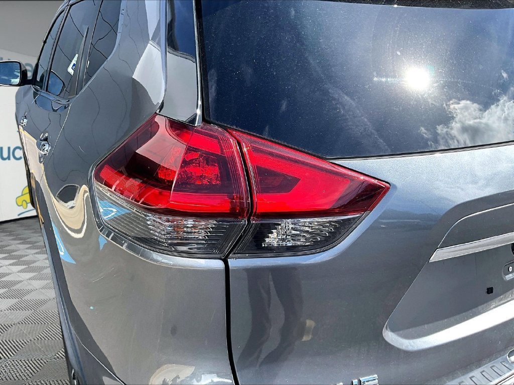 Used 2020 Nissan Rogue SL w/ Premium Package AWD/4WD image 27