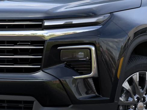 New 2026 Chevrolet Traverse LT w/ Sun and Wheel Package AWD/4WD image 10