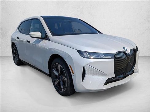 Used 2026 BMW iX xDrive60 image 6