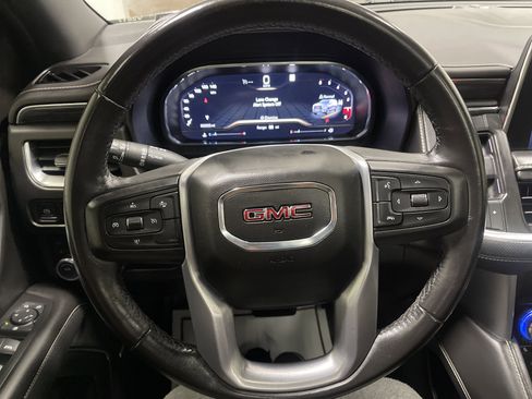 Used 2023 GMC Yukon SLT AWD/4WD image 32