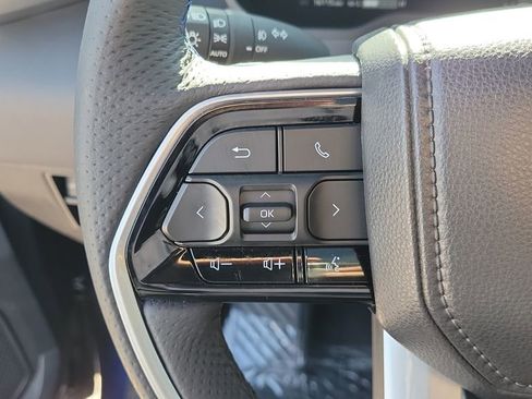 Used 2025 Toyota Tundra Platinum AWD/4WD image 21