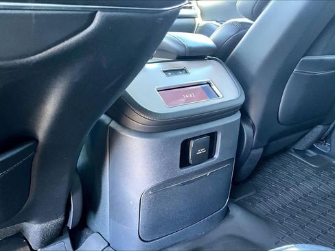 New 2025 Lincoln Navigator Reserve w/ Jet Appearance Package image 17