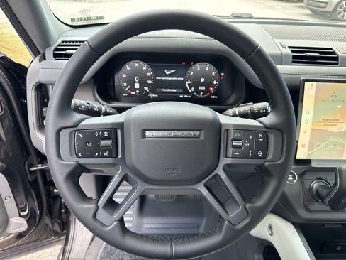 New 2026 Land Rover Defender 110 X-Dynamic SE AWD/4WD image 28