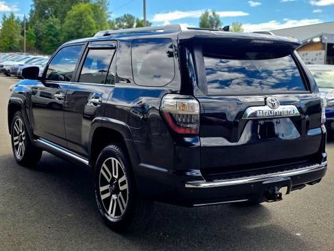 Used 2018 Toyota 4Runner Limited AWD/4WD image 7