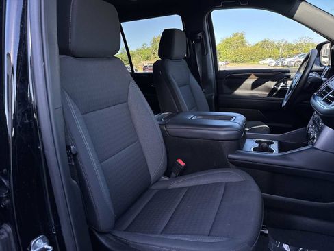 Used 2024 GMC Yukon SLE AWD/4WD image 30