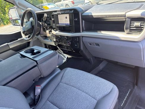 Used 2024 Ford F250 XL w/ STX Appearance Package AWD/4WD image 11