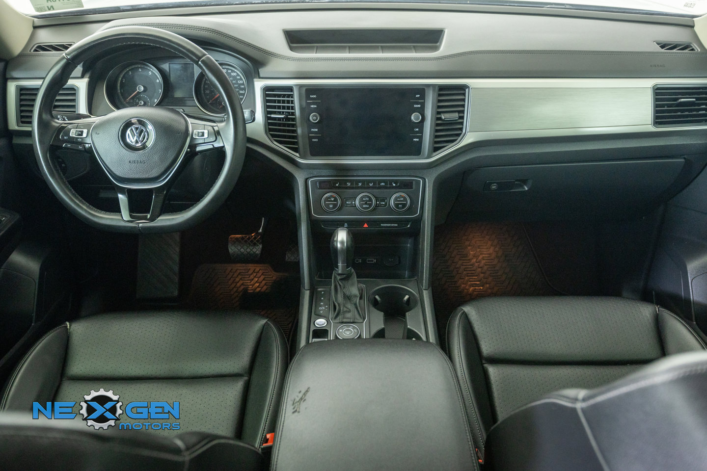 Used 2019 Volkswagen Atlas SE w/ Towing Package AWD/4WD image 32