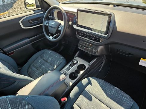 New 2025 Ford Bronco Sport Heritage w/ Convenience Package image 16