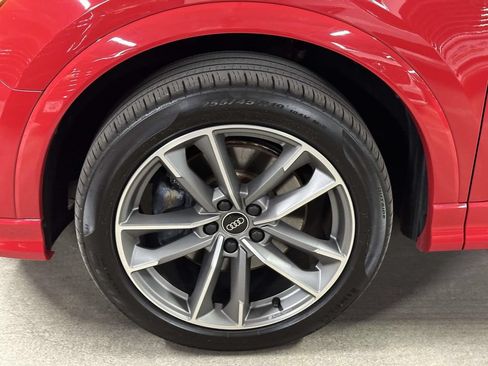 Used 2024 Audi Q3 2.0T Premium Plus w/ Premium Plus Package AWD/4WD image 8