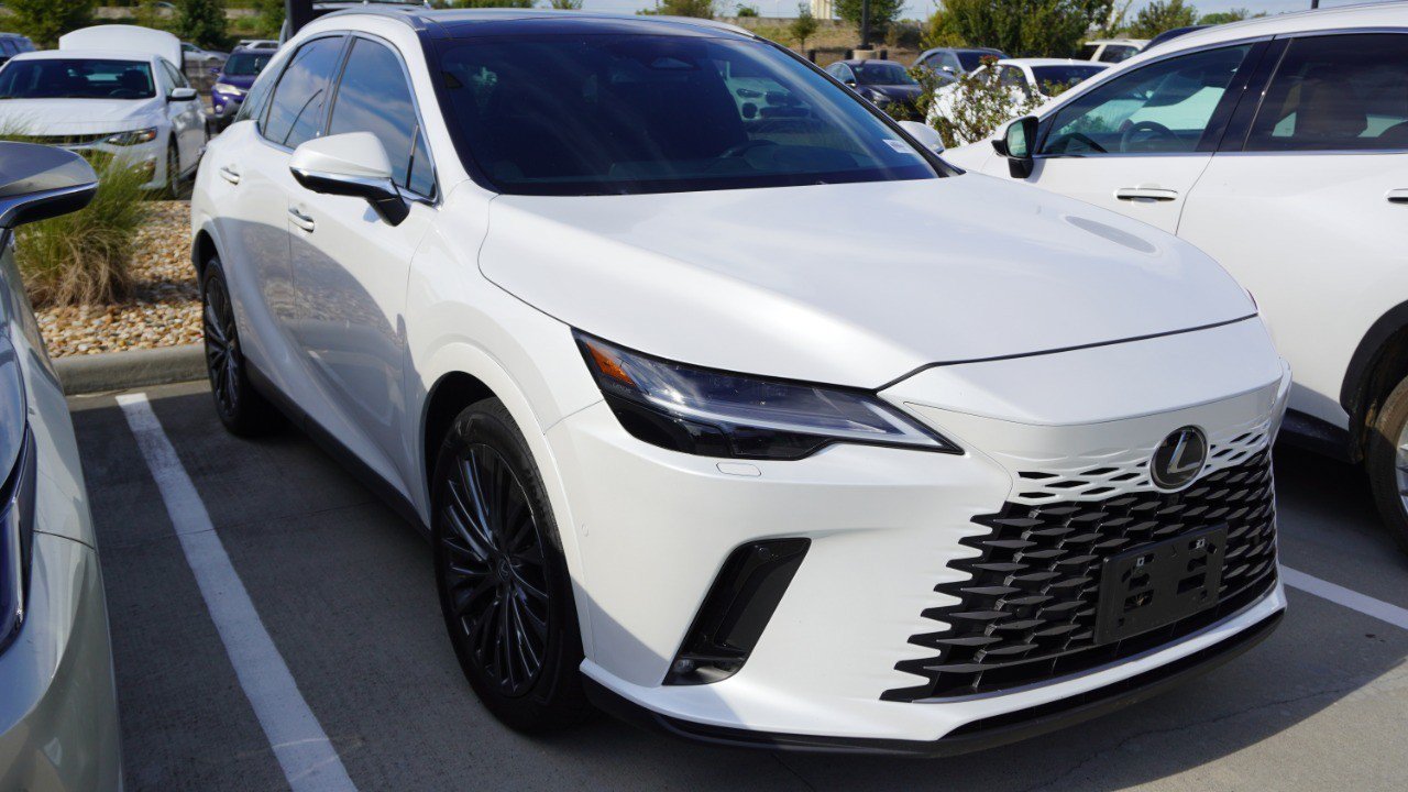 Used 2025 Lexus RX 350 AWD w/ Convenience Package image 3