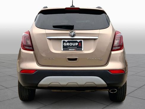 Used 2018 Buick Encore Essence image 4