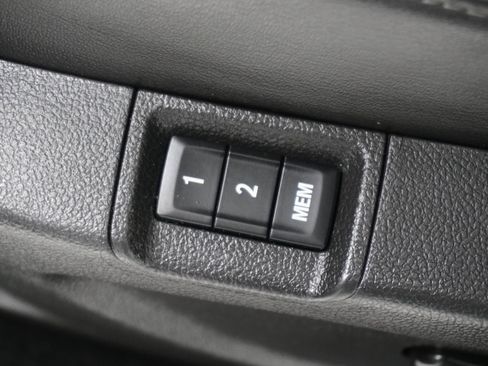 Used 2019 Buick Encore Essence image 15