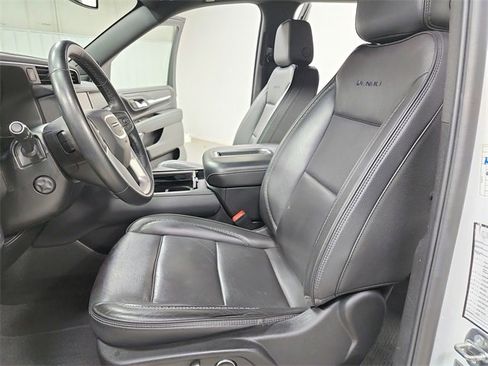 Used 2024 GMC Yukon Denali image 19