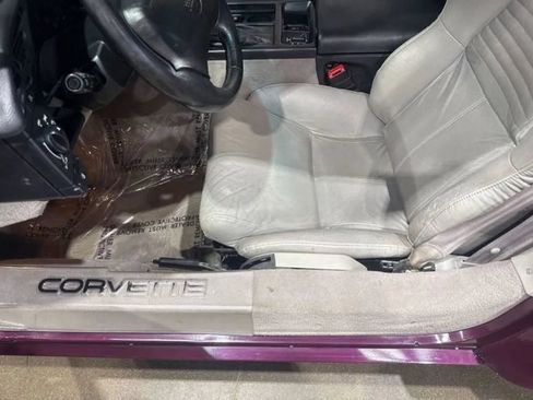 Used 1995 Chevrolet Corvette Coupe RWD image 69
