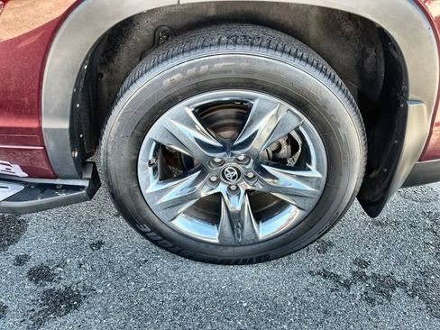 Used 2018 Toyota Highlander Limited Platinum AWD/4WD image 20