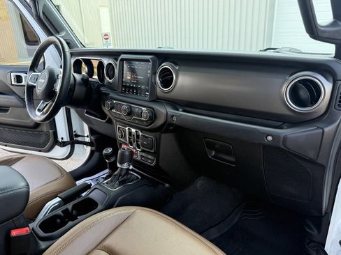 Used 2020 Jeep Gladiator Rubicon w/ Dual Top Group image 44