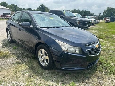 Used 2014 Chevrolet Cruze LT FWD image 2