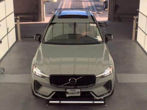 Used 2026 Volvo XC60 B5 Ultra AWD/4WD image 4