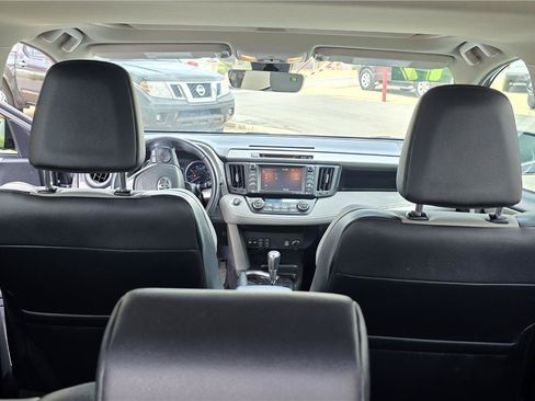 Used 2017 Toyota RAV4 Platinum FWD image 11